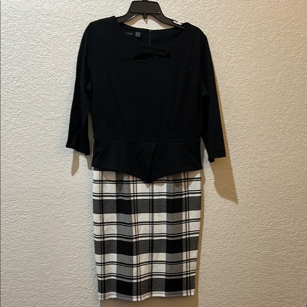 Black and White Plaid Skirt